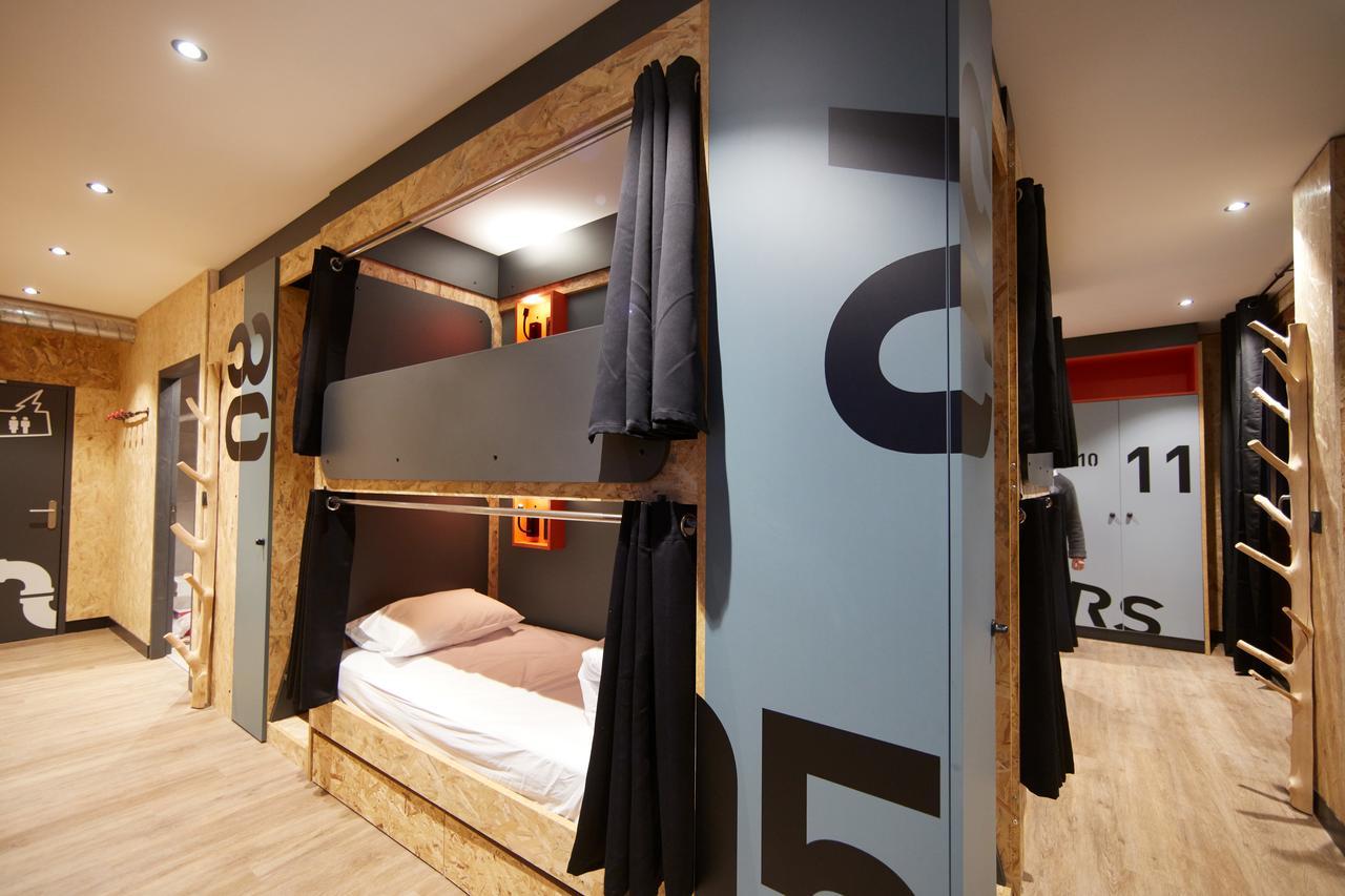 Moontain Hostel Oz Ruang foto