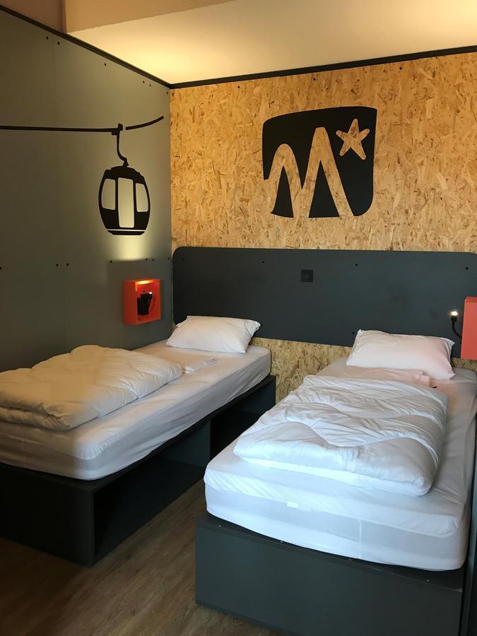 Moontain Hostel Oz Bagian luar foto